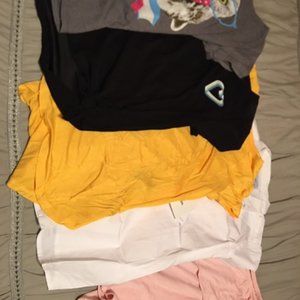 Kids lot of 5 short sleeve tee shirts